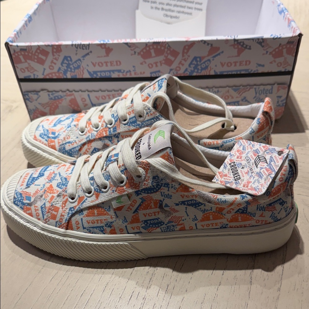 Cariuma Low-Top Sneakers in White with Red & Blue Vote Print